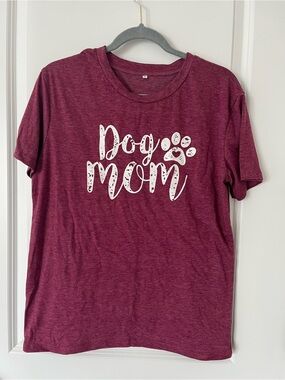 Maroon Dog Mom Medium Short Sleeve TShirt